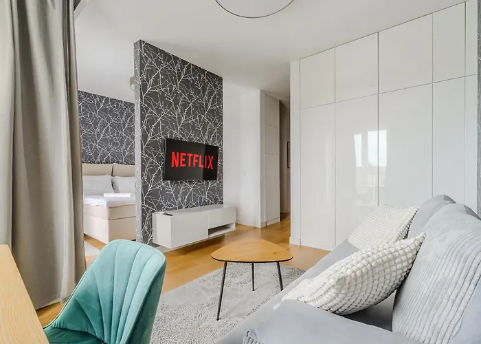 Premium Apartments In The Center Of Warsaw With Free Parking & Balcony