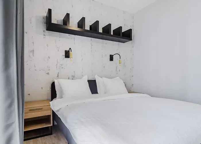 Premium Apartments In The Center Of Warsaw With Free Parking & Balcony