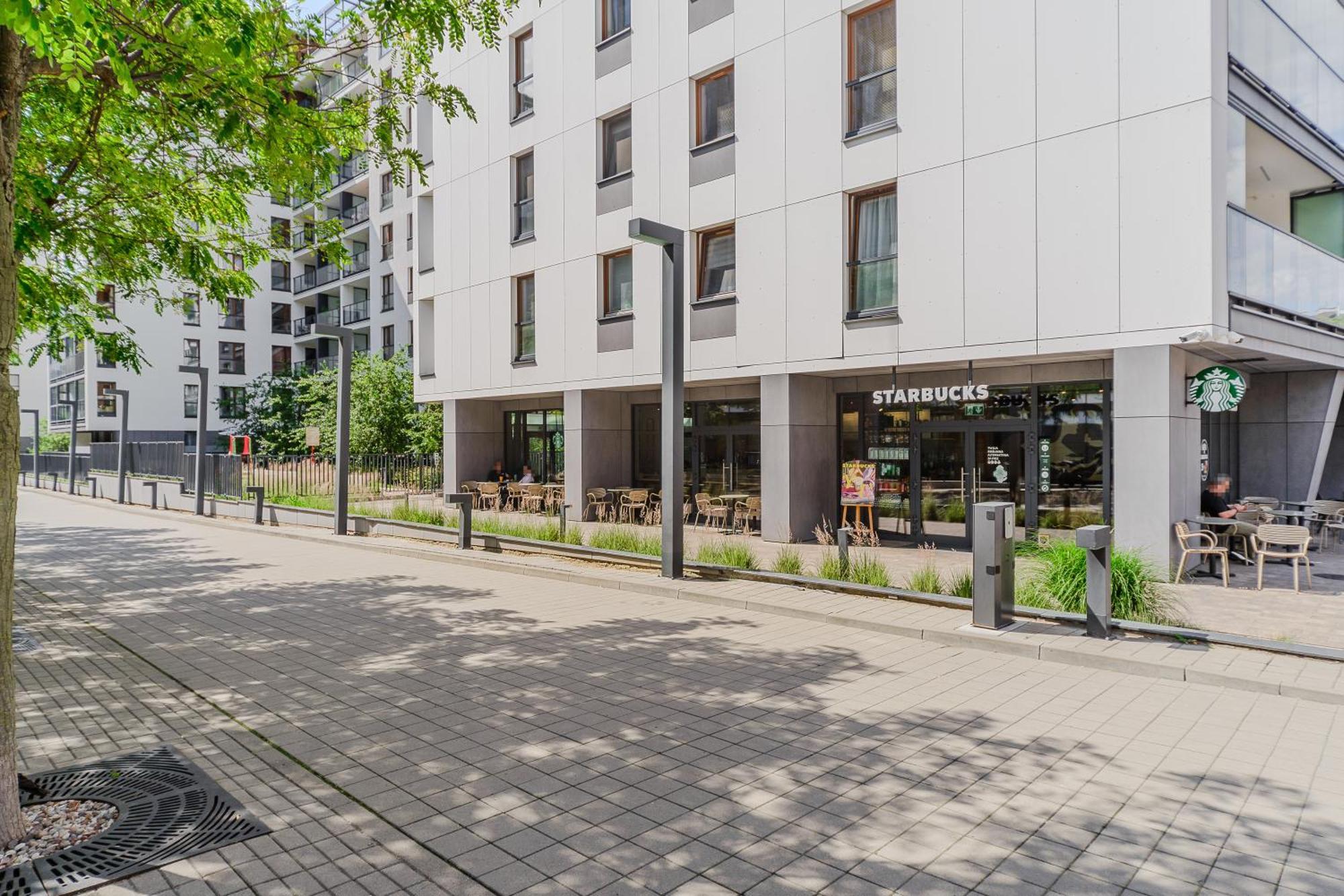 Apartment Premium In The Center Of With Free Parking & Balcony
