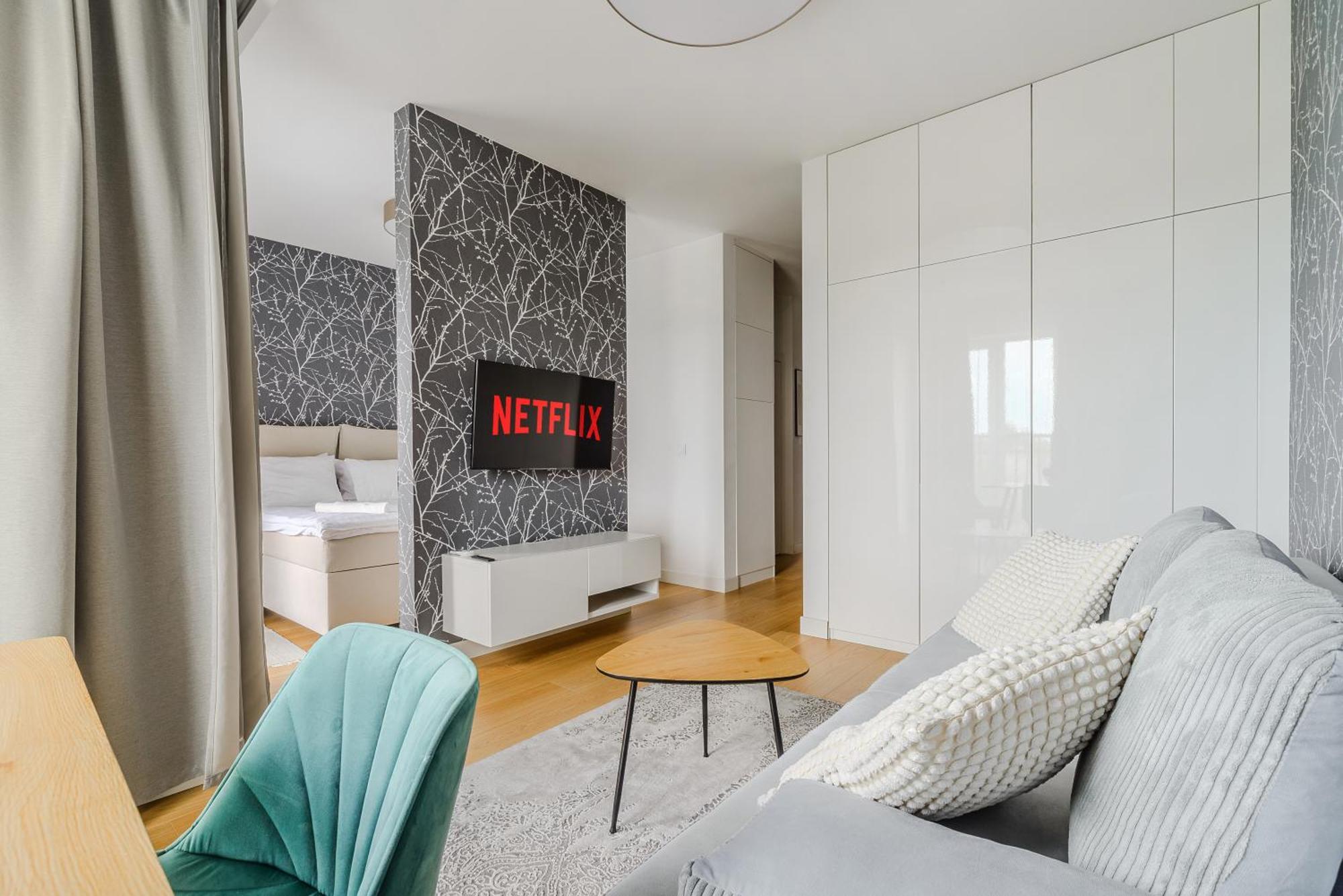 Apartment Premium In The Center Of With Free Parking & Balcony *