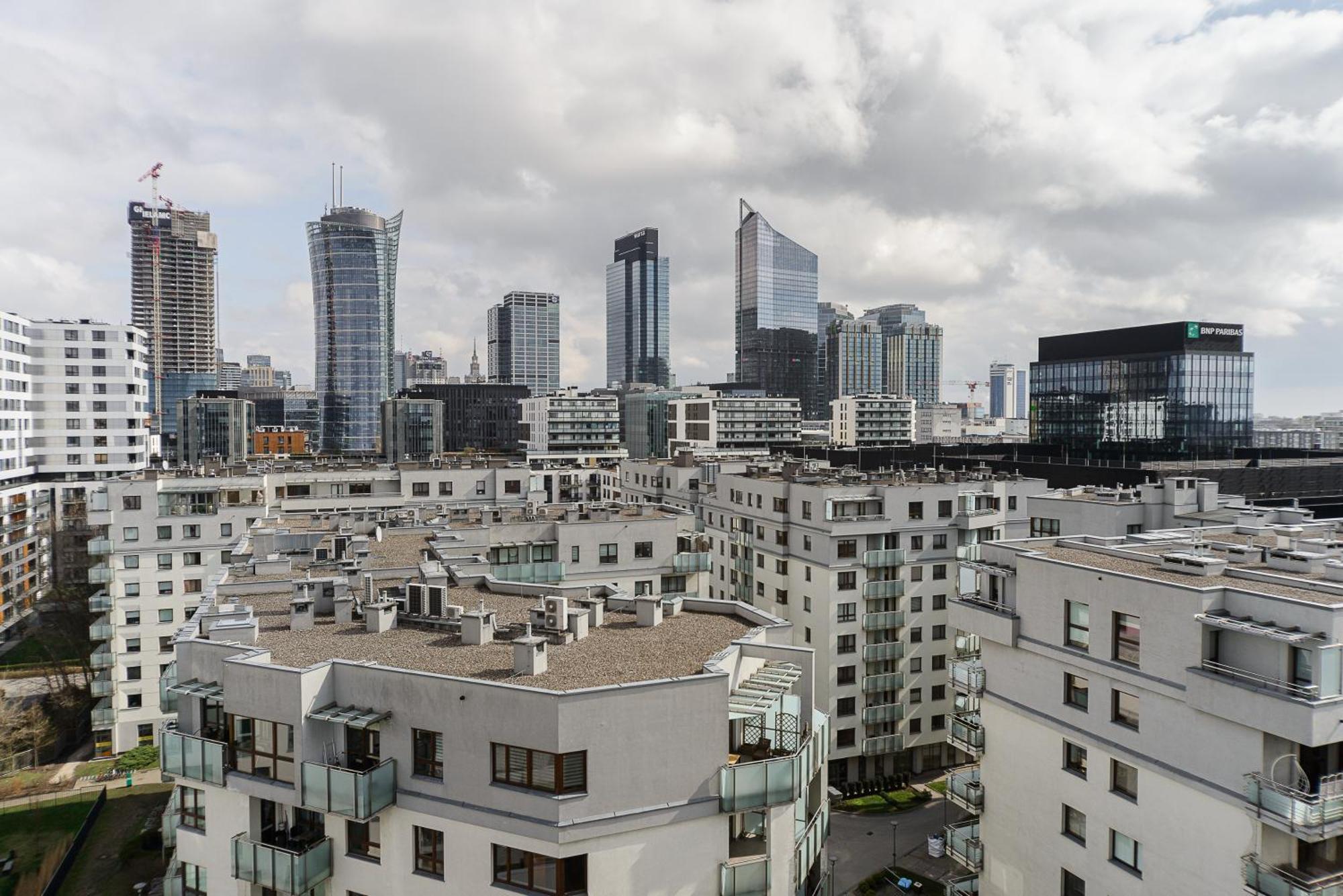 Premium In The Center Of With Free Parking & Balcony Apartment