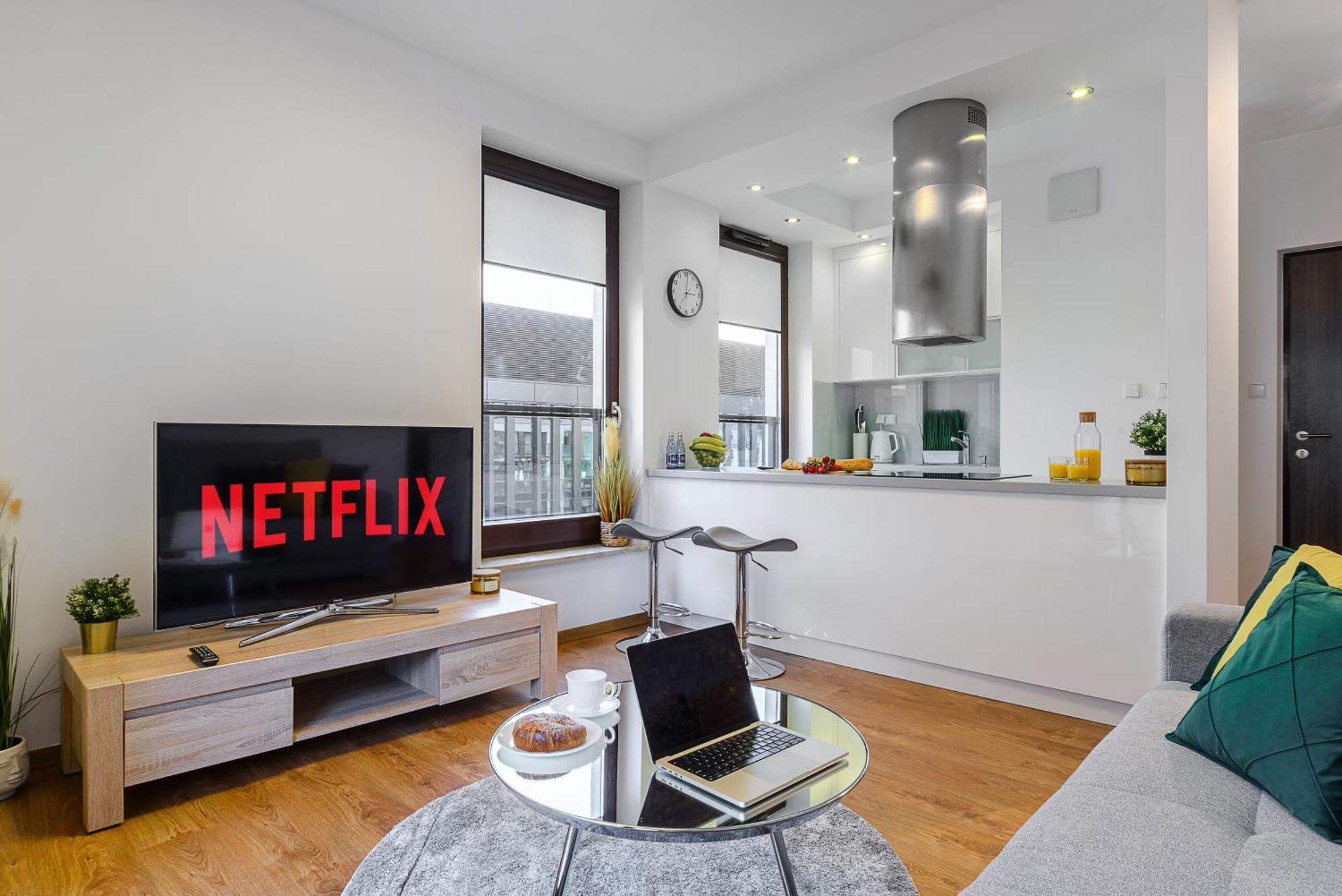 Premium In The Center Of With Free Parking & Balcony