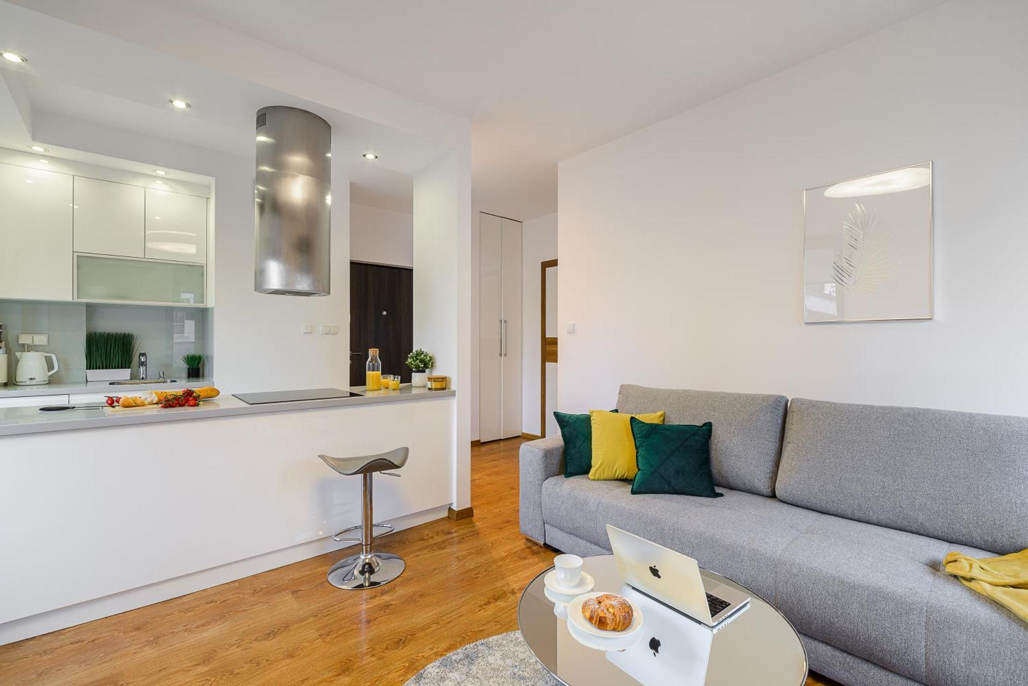 Premium In The Center Of With Free Parking & Balcony Apartment Warsaw