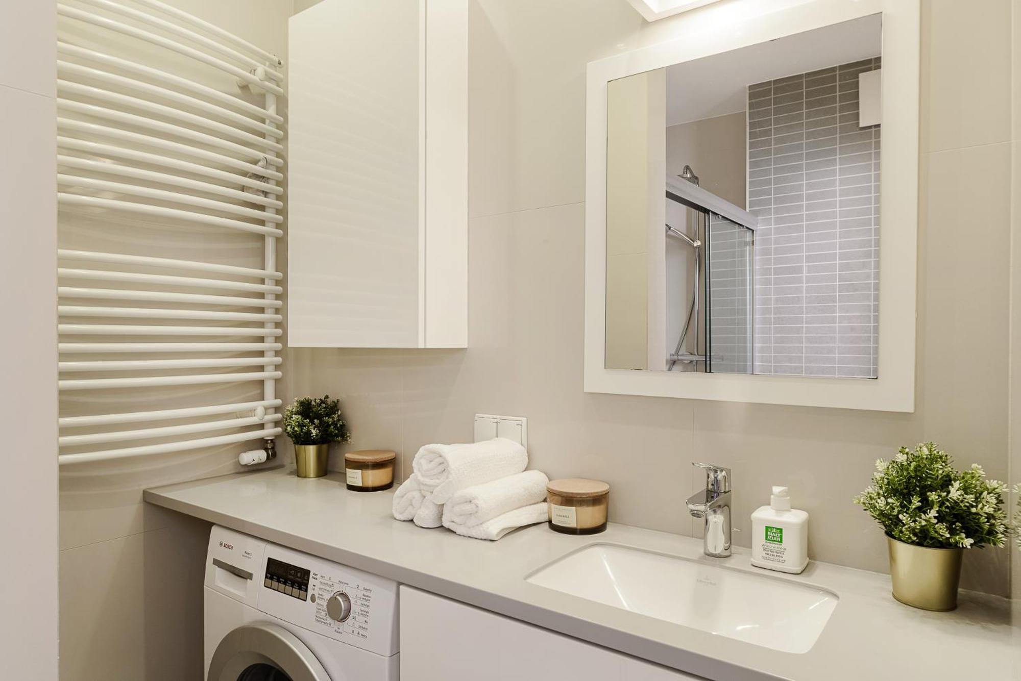 Premium In The Center Of With Free Parking & Balcony * Warsaw